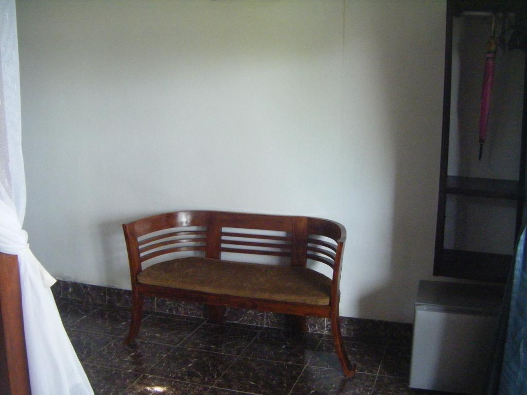 Alur Beach Homestay Amed Zimmer foto
