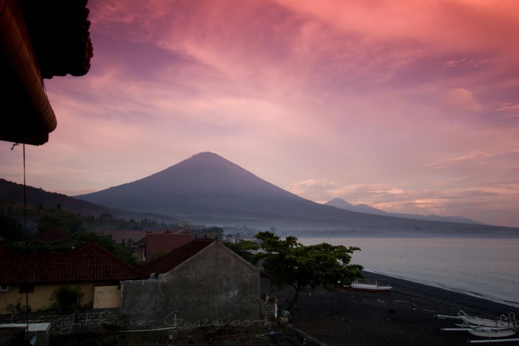 Alur Beach Homestay Amed Zimmer foto